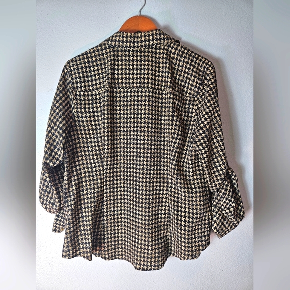 MICHAEL Michael Kors Black and Tan Houndstooth Zip Blouse - Picture 7 of 11